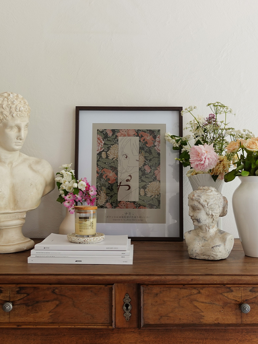 Affiche murale manga One Piece cottage japandi esthétique florale Nami